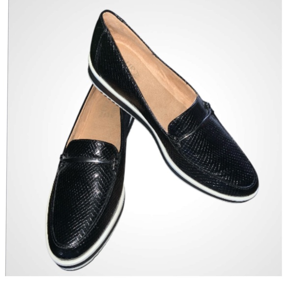 Naturalizer Shoes - Naturalizer Womens Ranger Slip On Moccasins Loafers Black Snakeskin Size 8